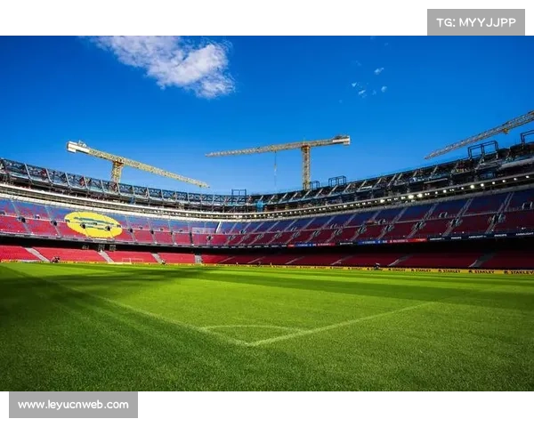 巴萨计划2月将诺坎普容量扩增至6.2万座位，为欧冠附加赛主场造势